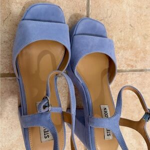 Steve Madden Lavender Wedge Sandals